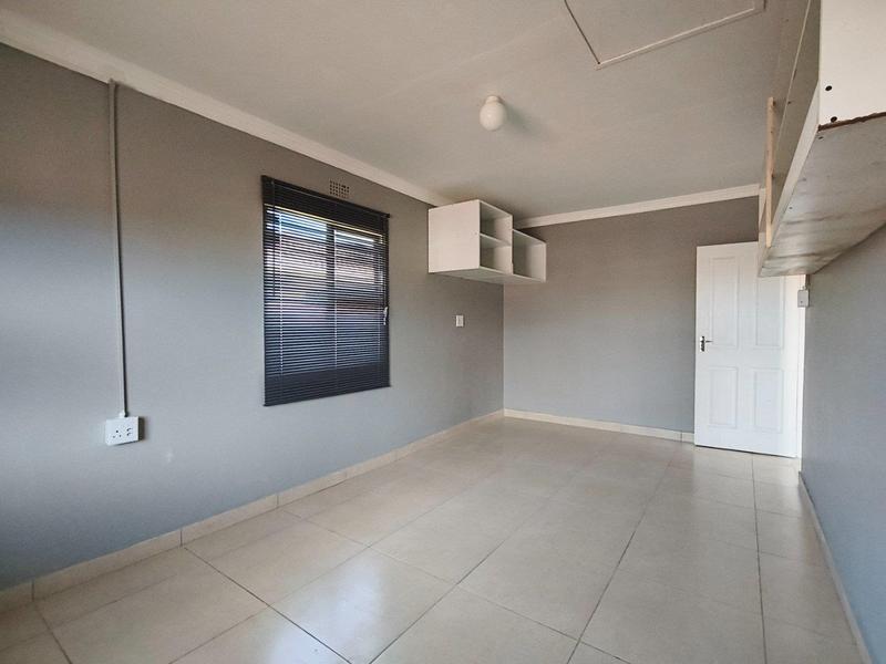 To Let Commercial Property for Rent in Mthata Eastern Cape
